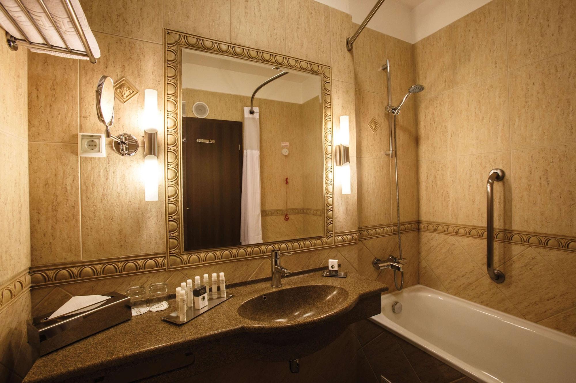 Doubletree By Hilton Hotel Sighisoara - Cavaler Eksteriør billede