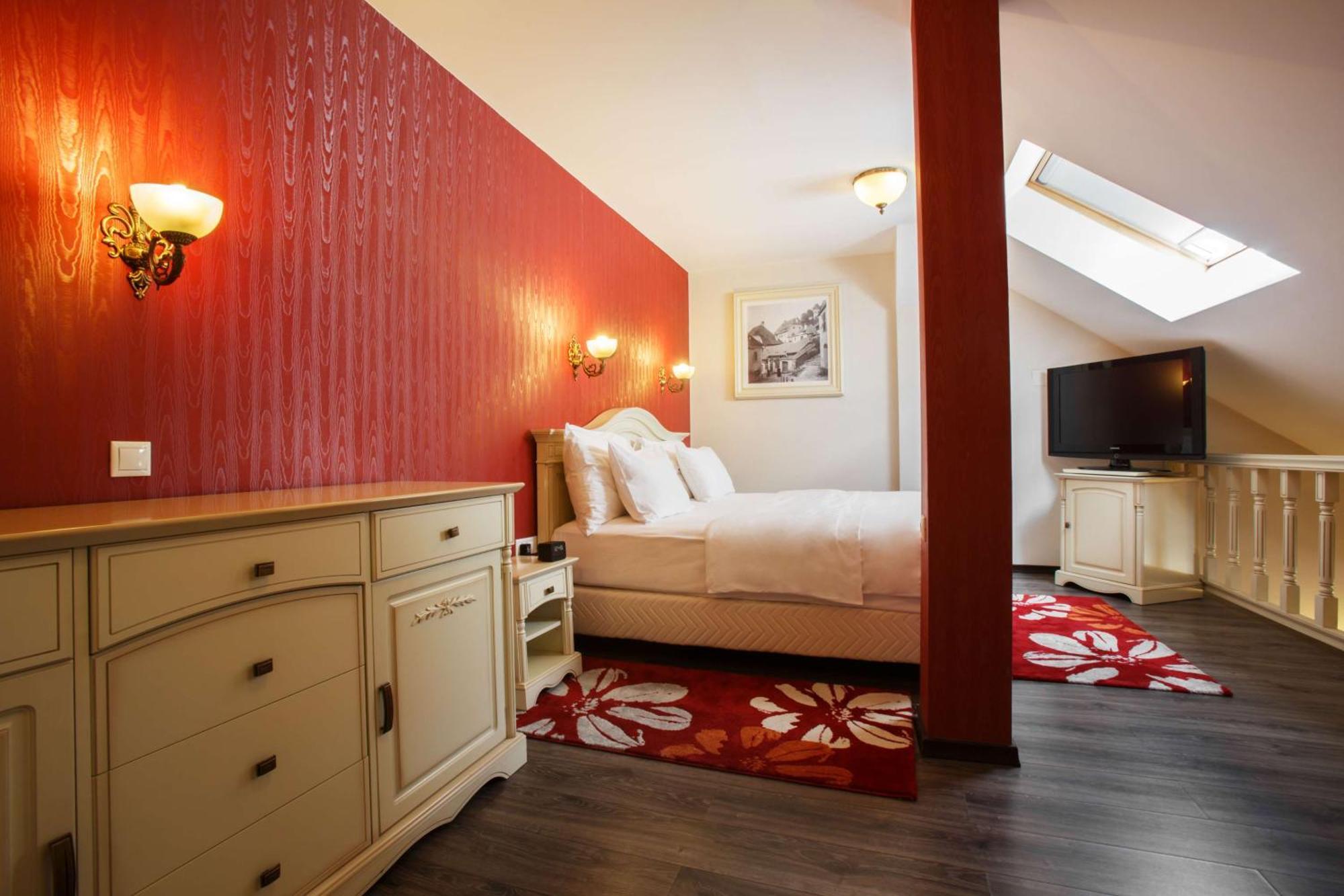Doubletree By Hilton Hotel Sighisoara - Cavaler Eksteriør billede