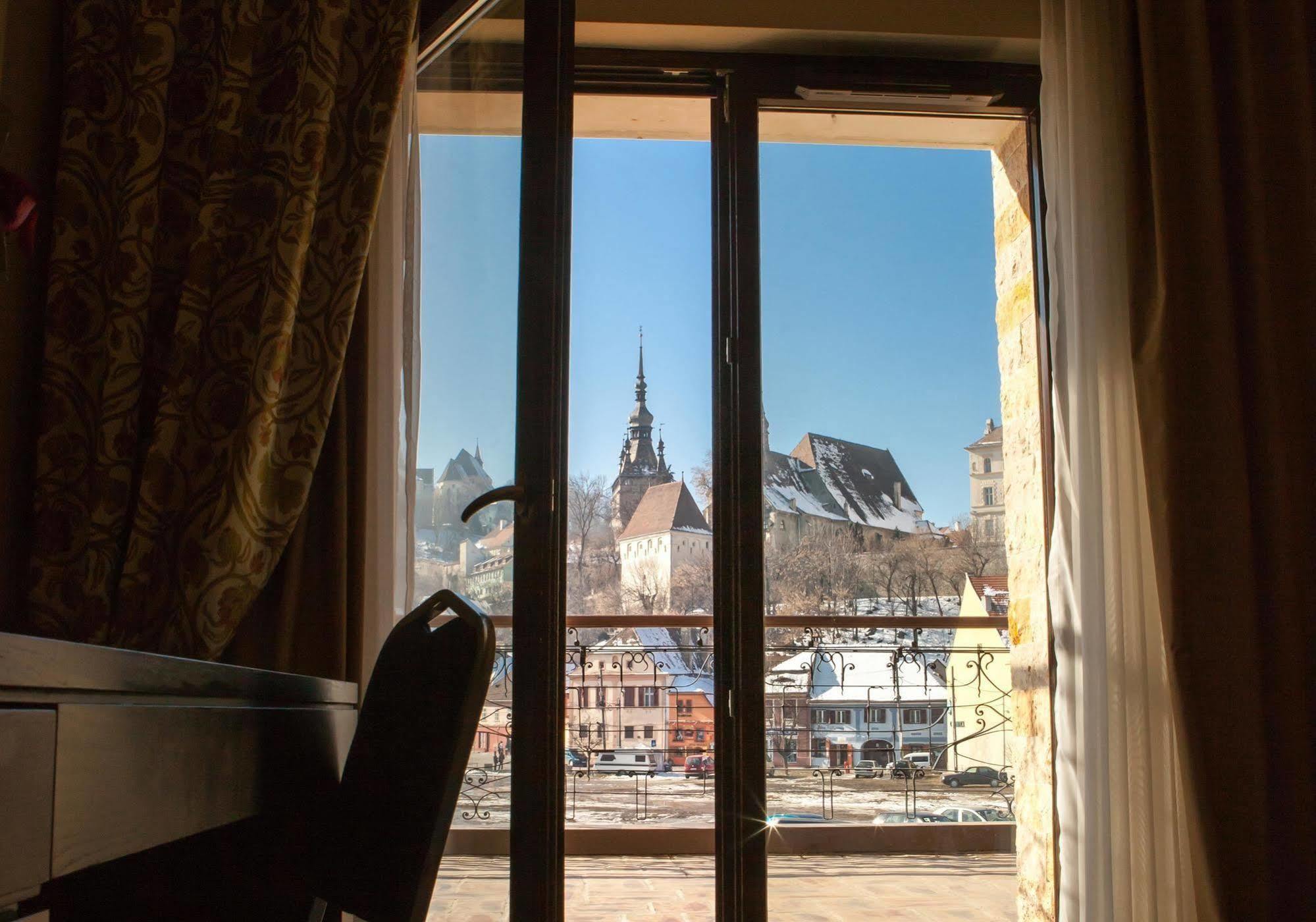 Doubletree By Hilton Hotel Sighisoara - Cavaler Eksteriør billede